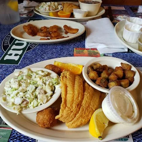 Huck's Catfish